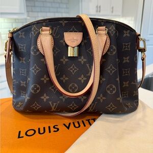 Louis Vuitton Rivoli PM purse
